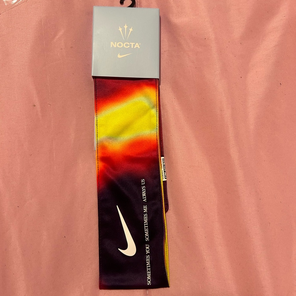 🚫SOLD🚫 nike head tie